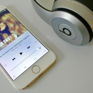 e iPhonel(f)BeatsҲ^